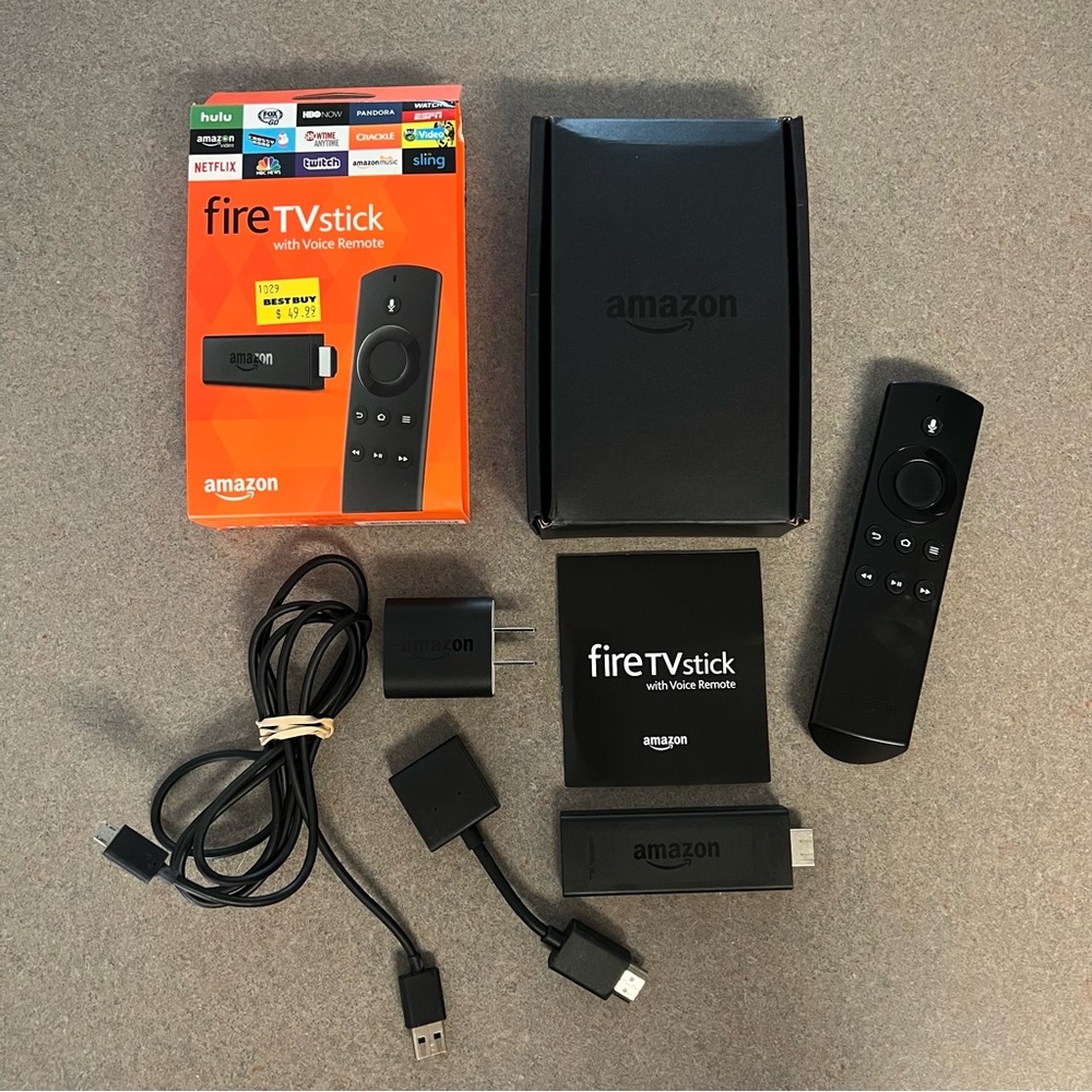AMAZON FIRE TV STICK 1ST GENERATION (WITH VOICE)